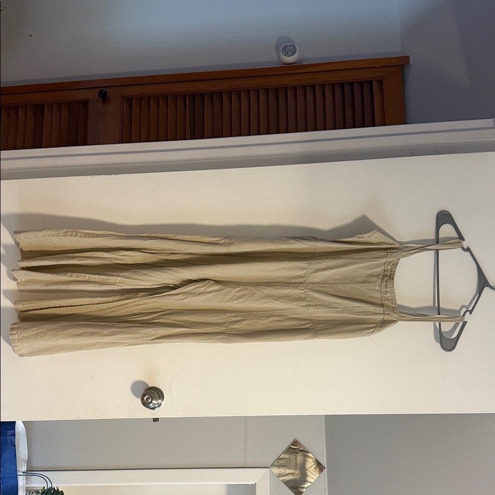 Elegant Tan Sleeveless Dress